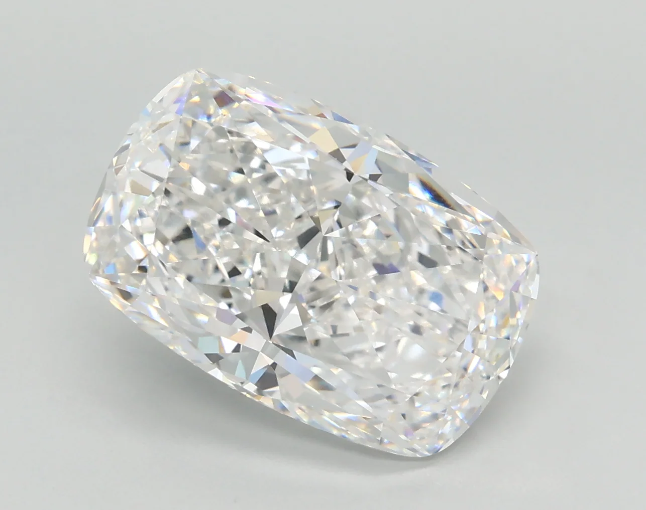 4.7 ct Cushion