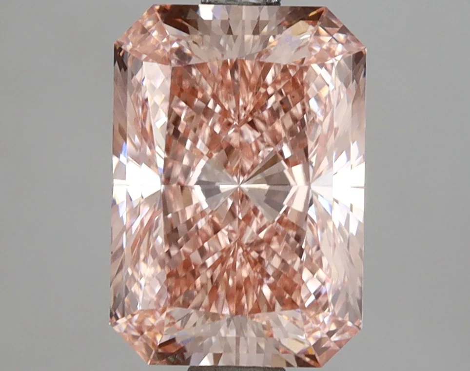 3.05 ct Radiant